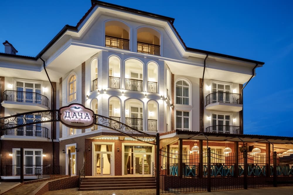 Гостиничный комплекс "Дача"